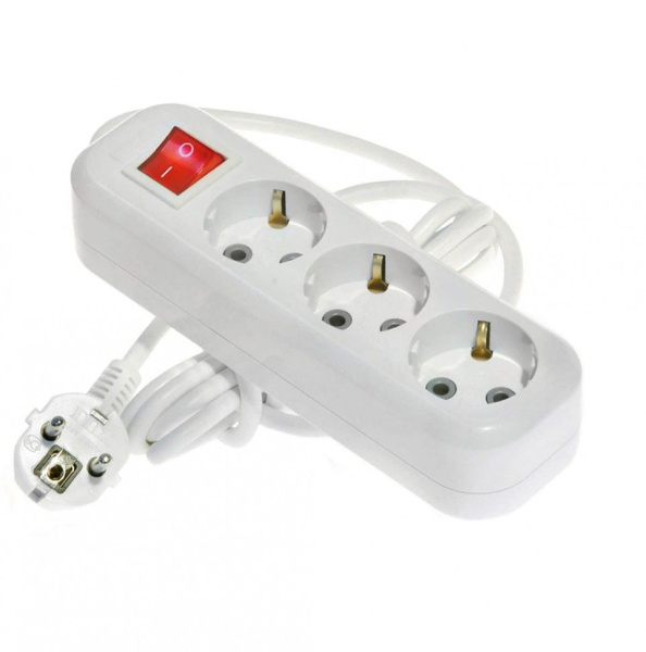 Удлинитель  3м 3 гн с з/к с выключателем 16А 250В Lux